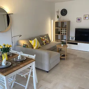 https://appartement-06160.fr-provencehotel.com