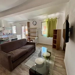 https://allees-provencales-2.fr-provencehotel.com