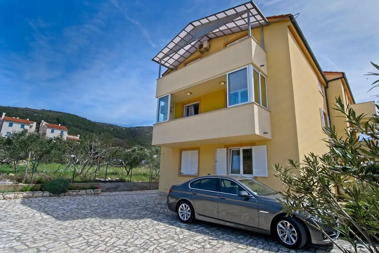 Apartment Chiara Martinscica 0*, Martinšćica Croazia